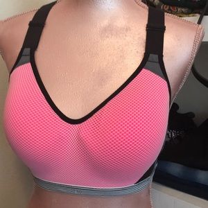 VS Sports Bra in pink and black